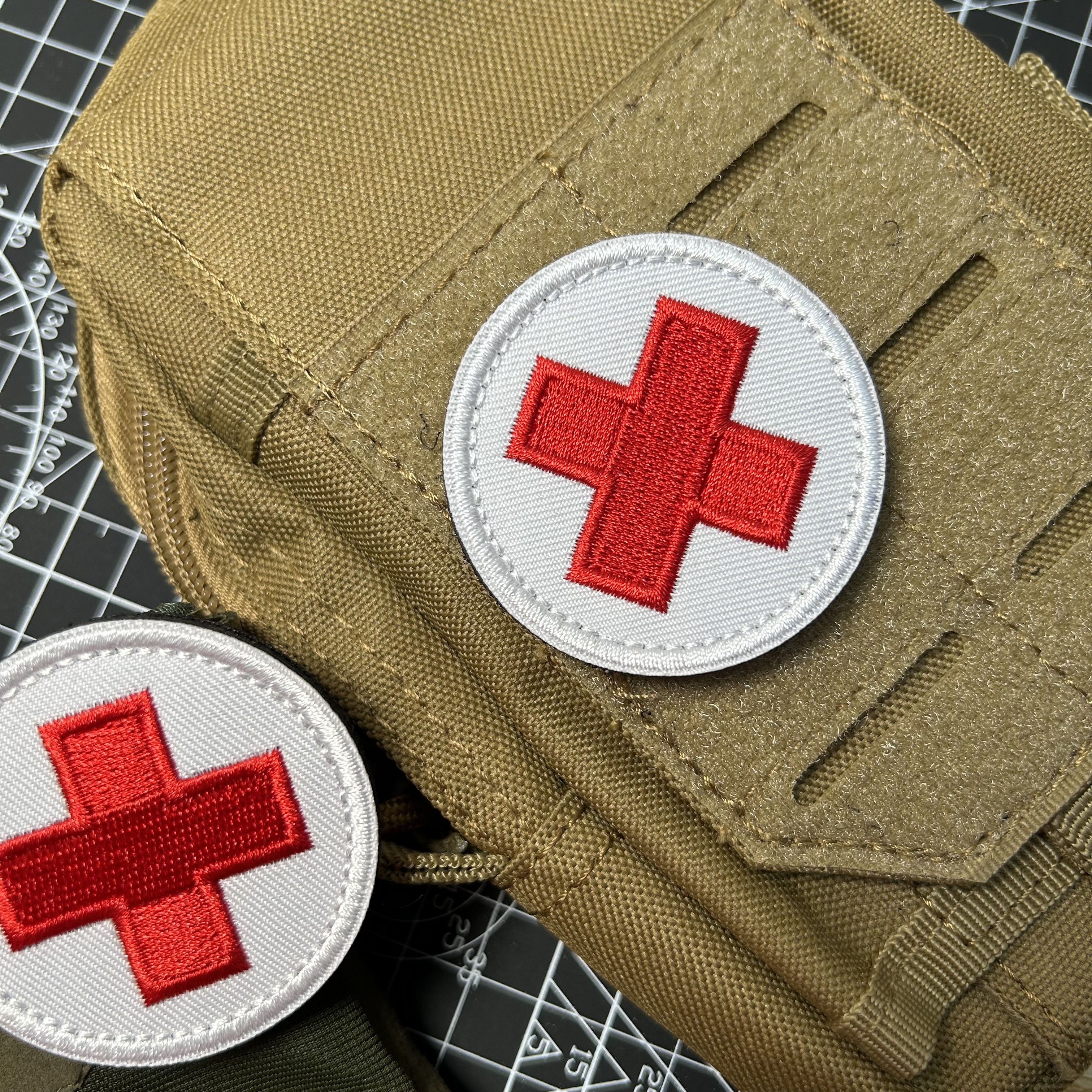 First Aid Red Cross Round Patc - First Aid Bag Kit recension och pris