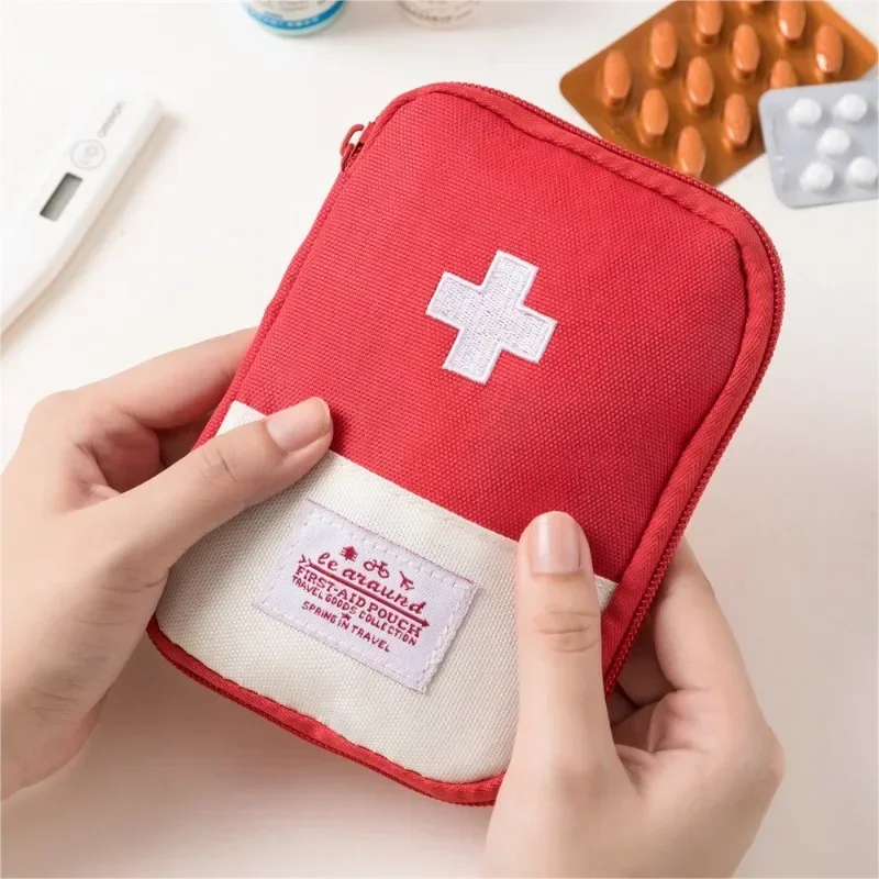 Mini Travel Medicine Bag Porta - First Aid Bag Kit recension och pris